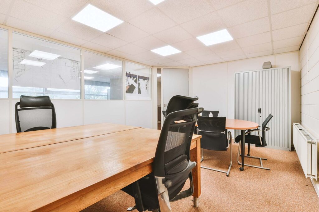 interior-of-modern-office-LBJREBN.jpg